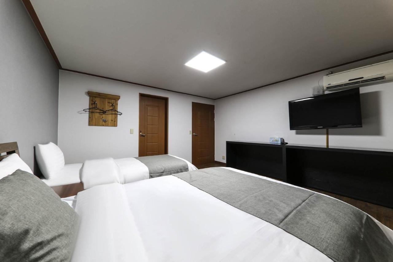 Major Hotel Чеджудо Экстерьер фото