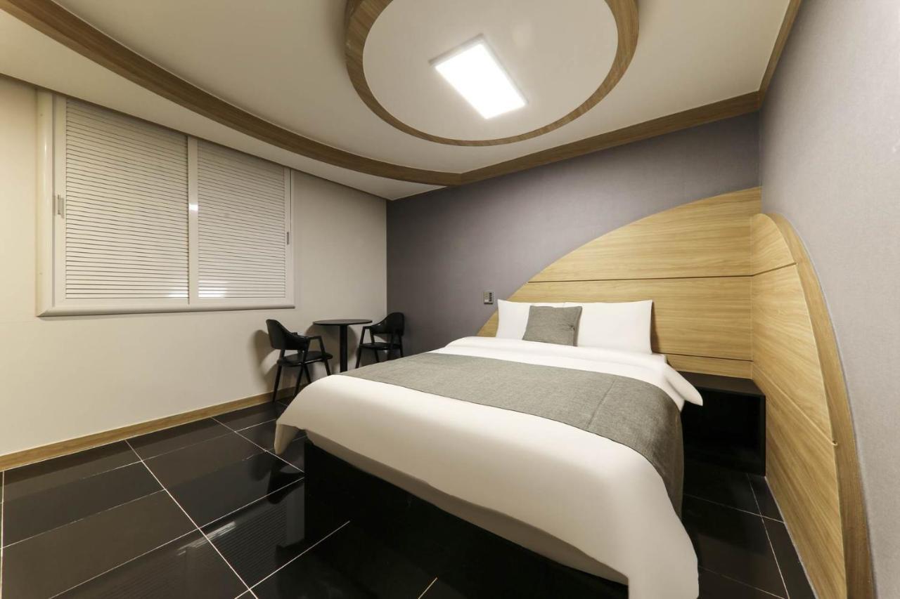 Major Hotel Чеджудо Экстерьер фото