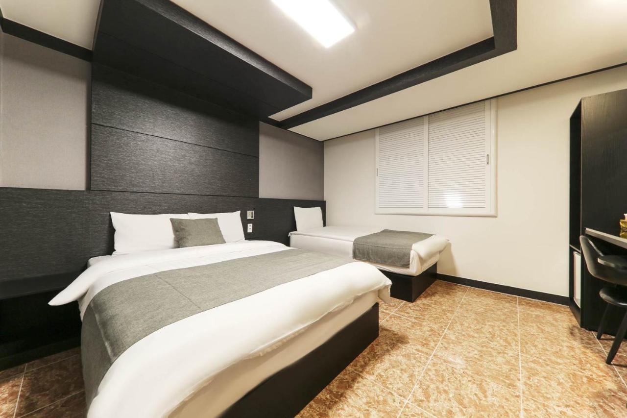 Major Hotel Чеджудо Экстерьер фото