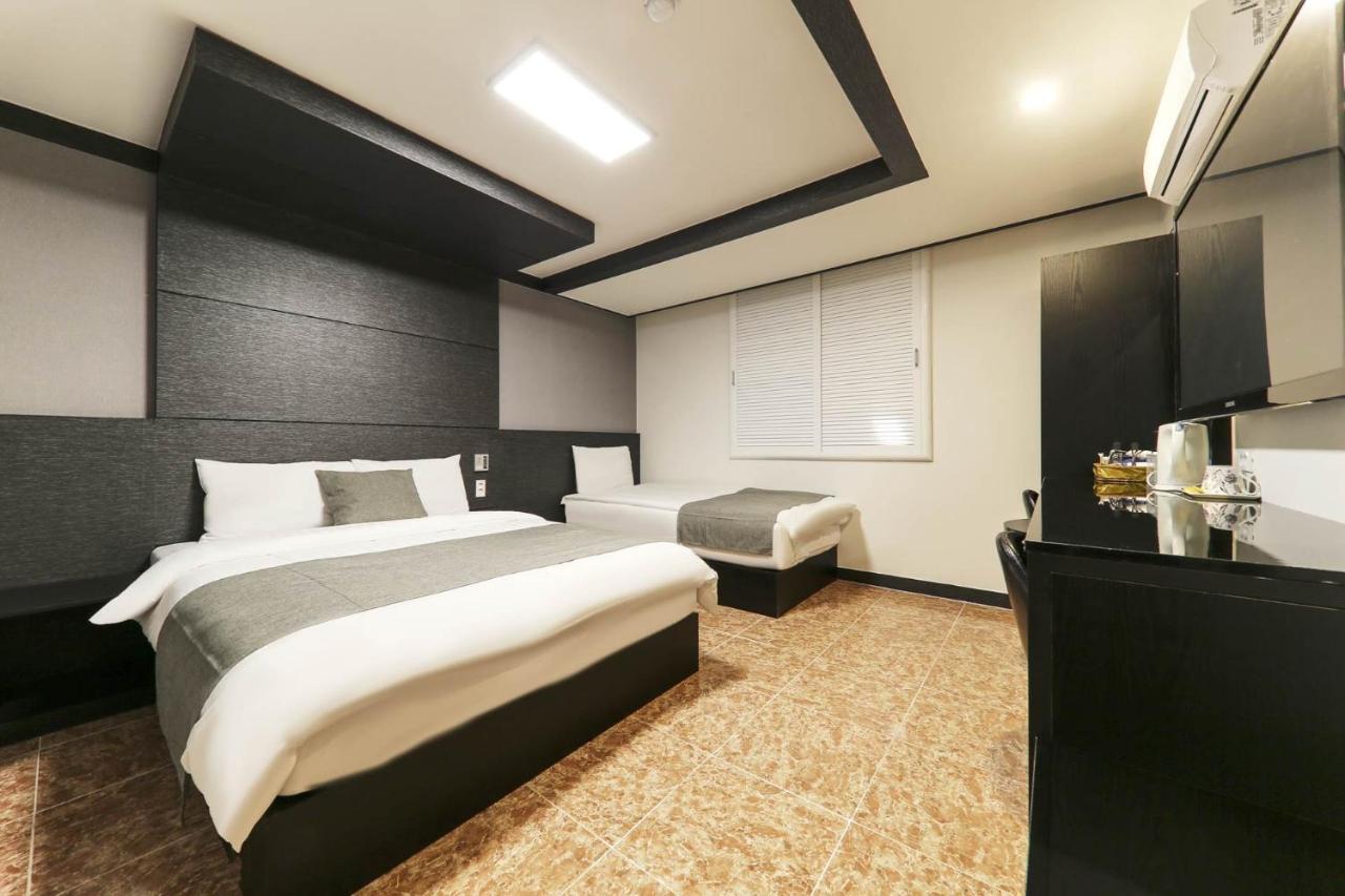 Major Hotel Чеджудо Экстерьер фото