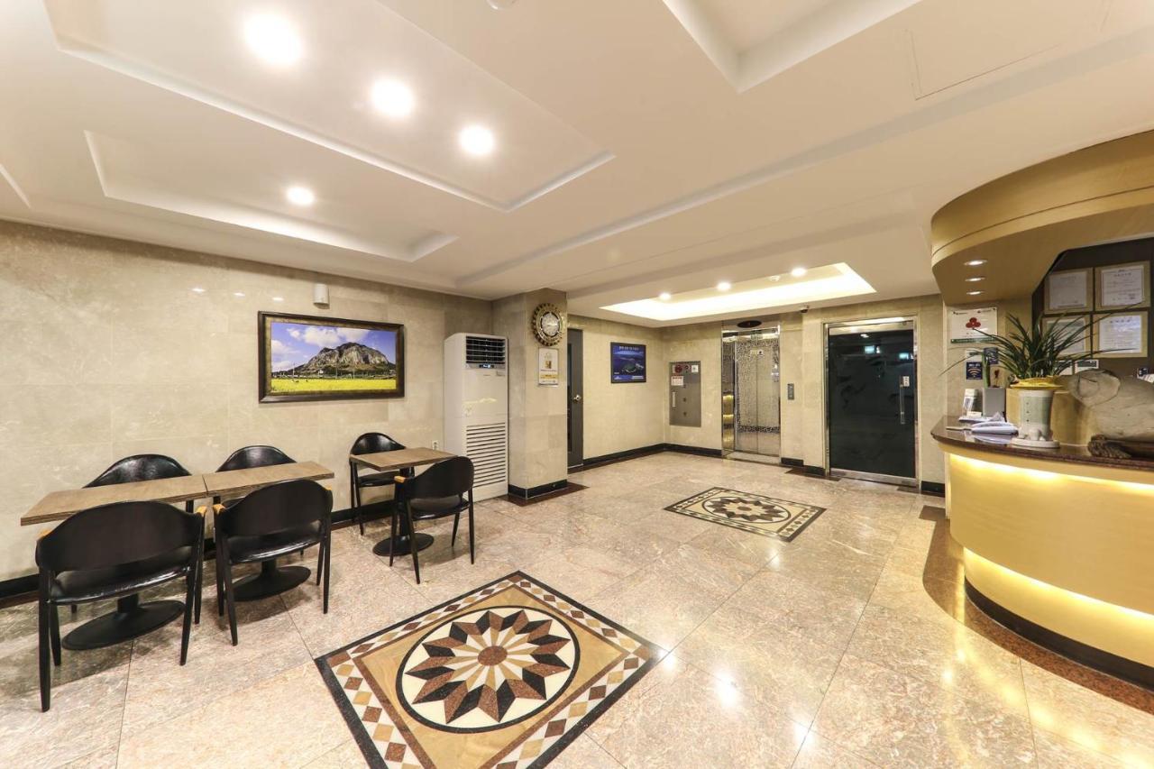 Major Hotel Чеджудо Экстерьер фото