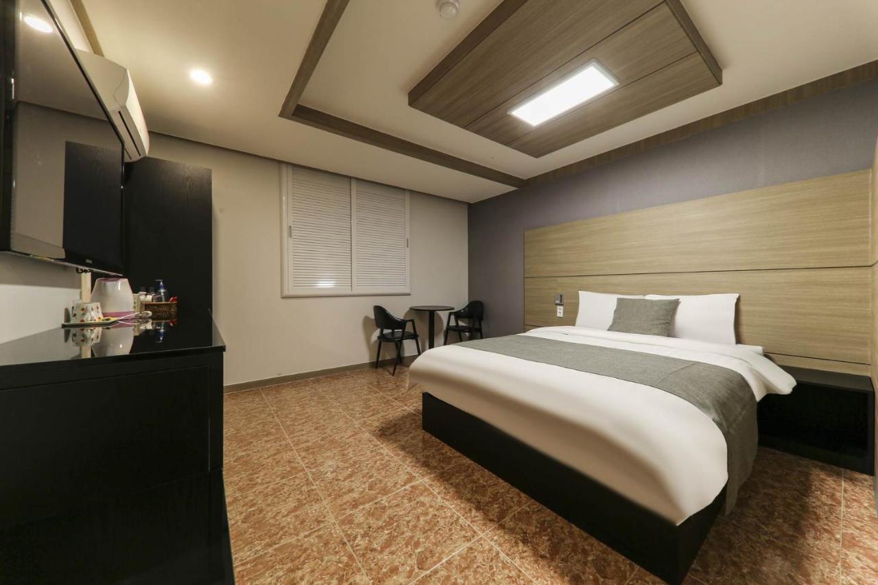 Major Hotel Чеджудо Экстерьер фото